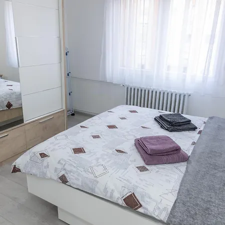 Lux 3 Pirot